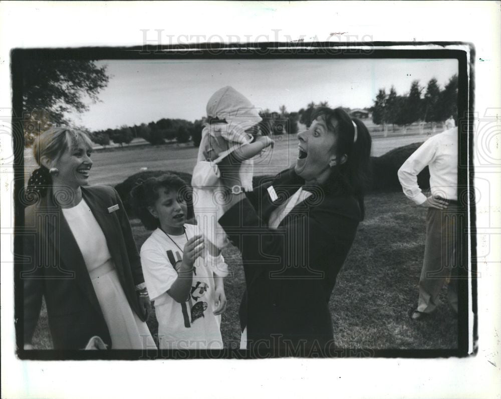 1990 Press Photo Susan Baker Eddie Zehnder Loren - Historic Images