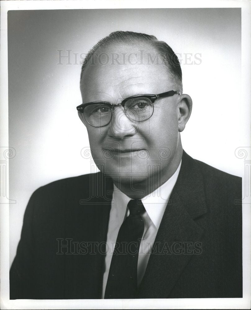 1961 Press Photo Harold Glenn Bixby Ex-Cell-O Michigan - Historic Images