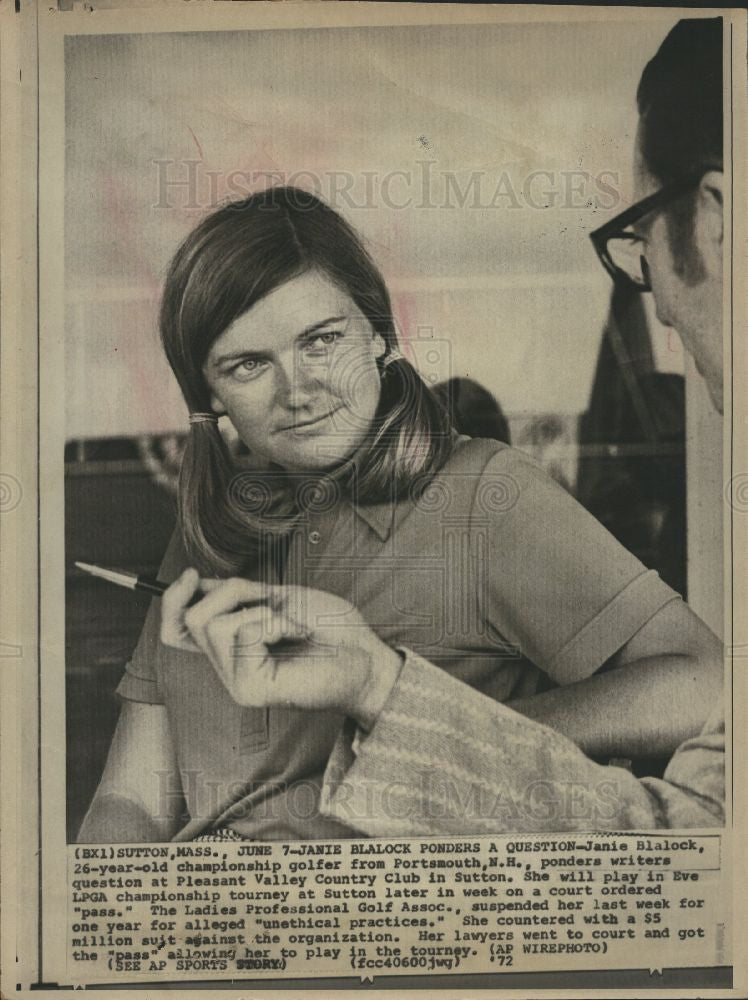 1972 Press Photo Janie Blalock LPGA Golf unethical pass - Historic Images