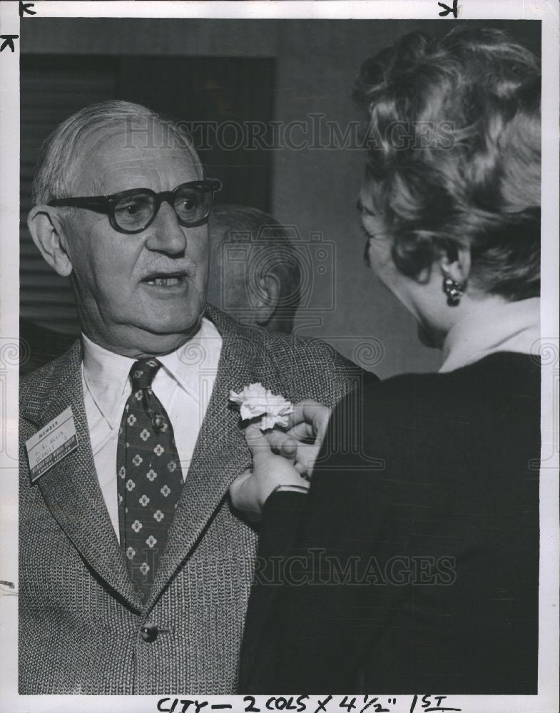 1956 Press Photo Dr. Alexander Blain Jean MacDonald - Historic Images