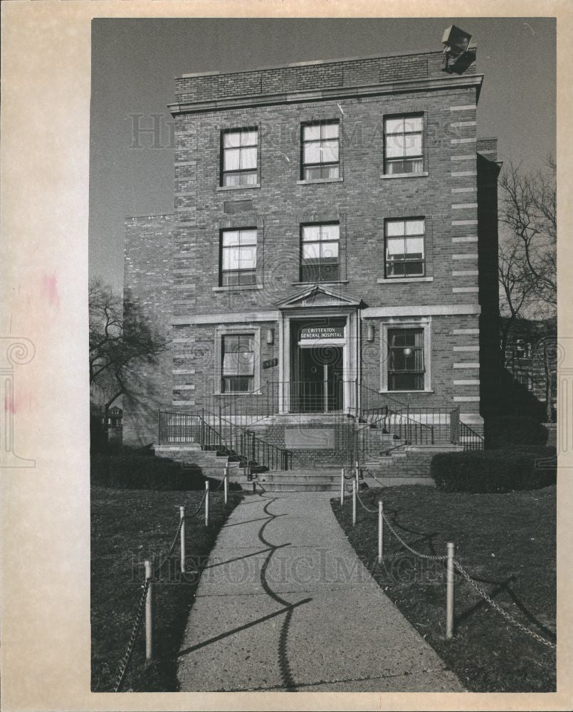 1974 Press Photo Crittenton Hospital - Historic Images
