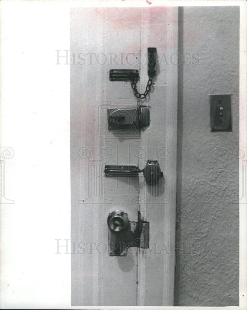1976 Press Photo crime prevention - Historic Images