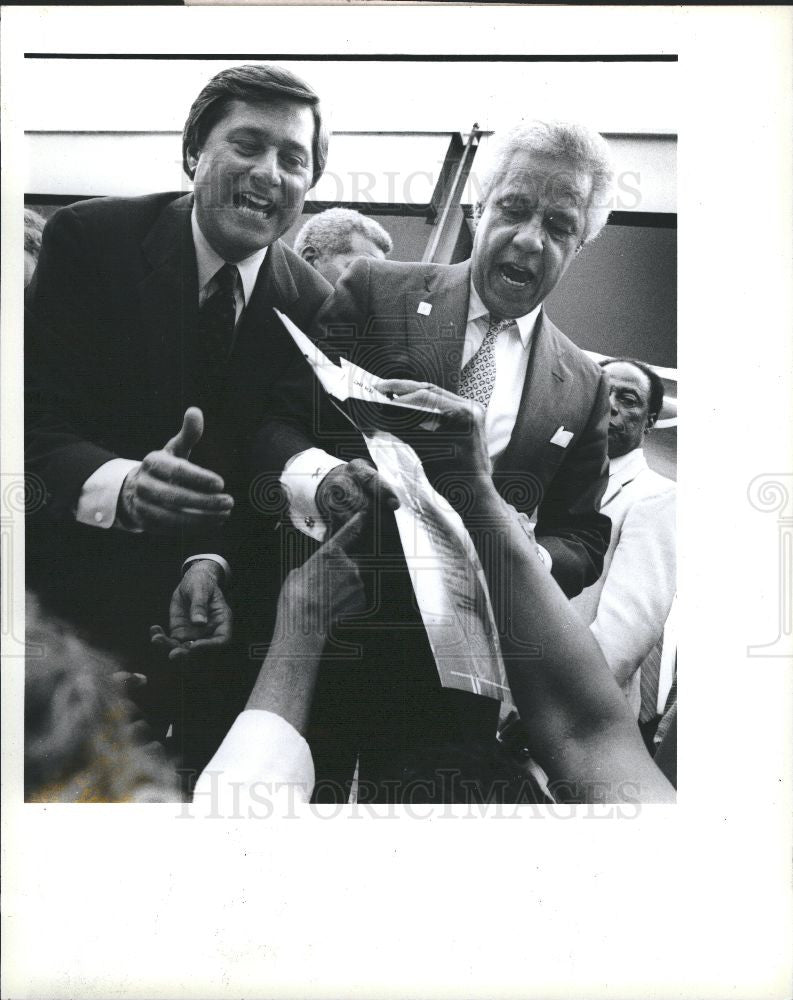 1990 Press Photo Gov James Blanchard Gov Douglas Wilder - Historic Images