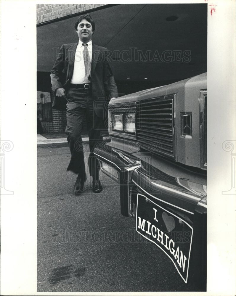 1982 Press Photo James Blanchard Governor Michigan U.S - Historic Images