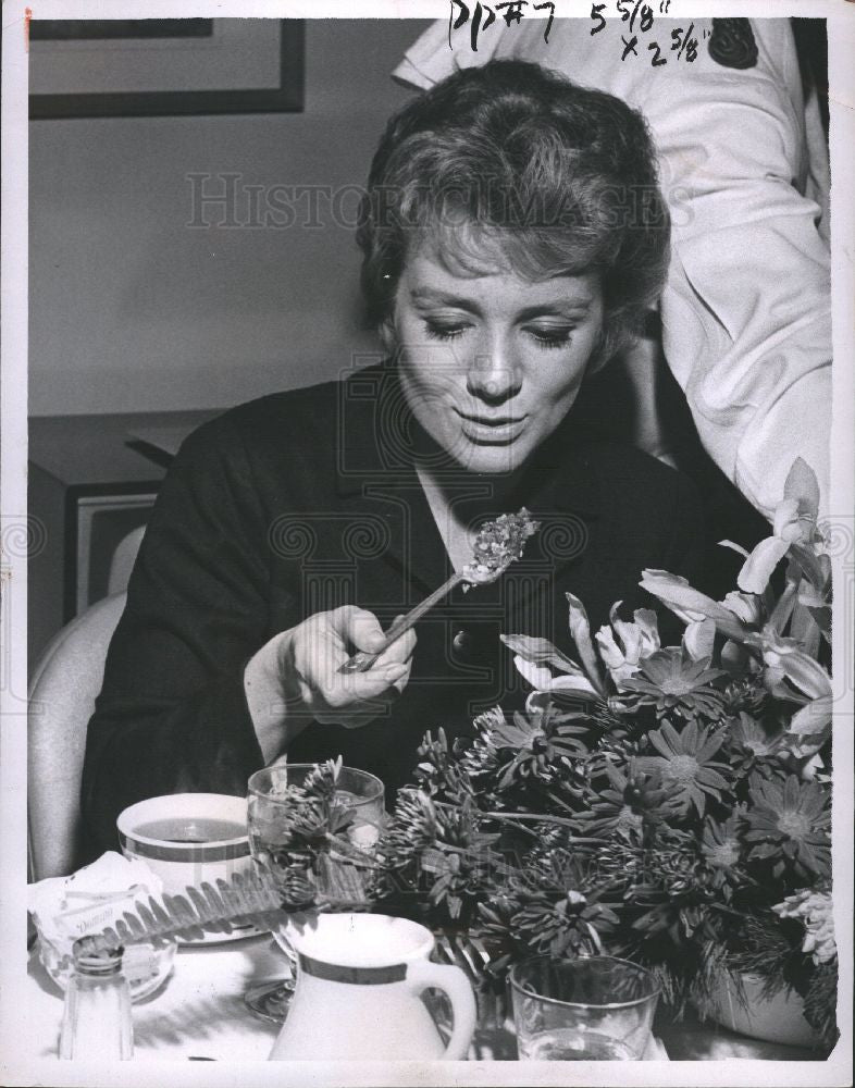 1958 Press Photo Miss Stevens actress - Historic Images