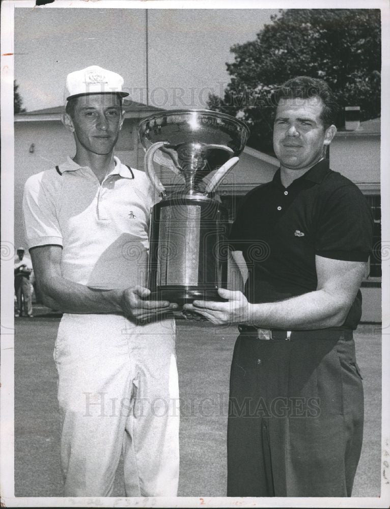 1959 Press Photo Melvin Bud Stevens Gene Hunt Golf - Historic Images