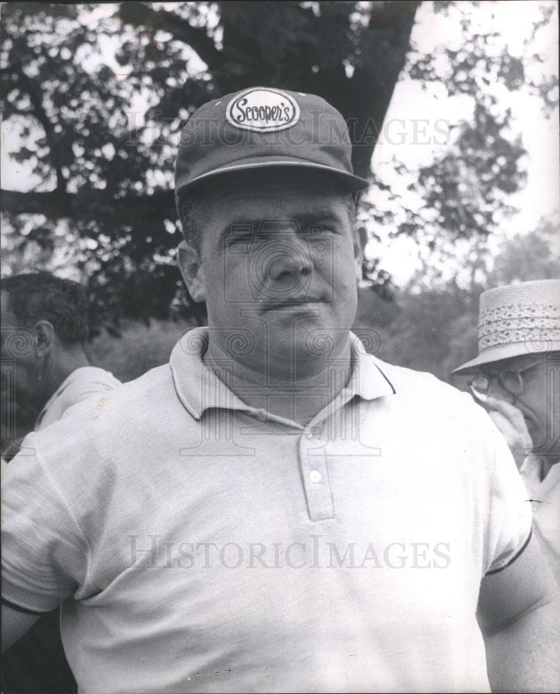 1964 Press Photo Bud Stevens Golf Golfer Michigan Sport - Historic Images