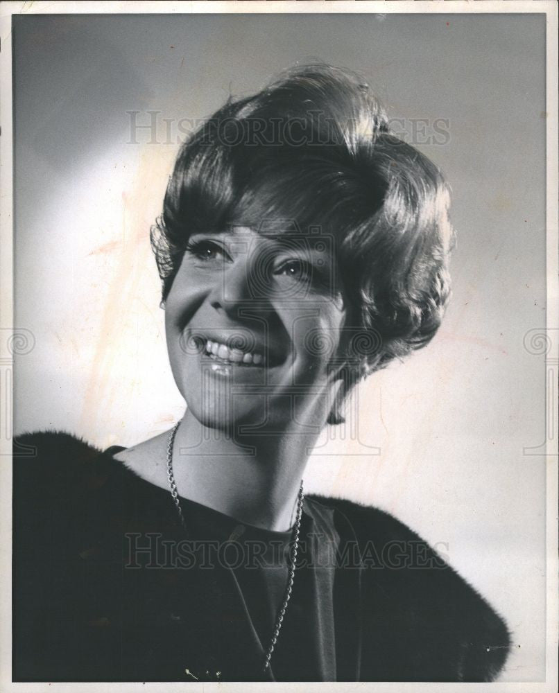 1965 Press Photo Kaye Stevens American singer actress - Historic Images