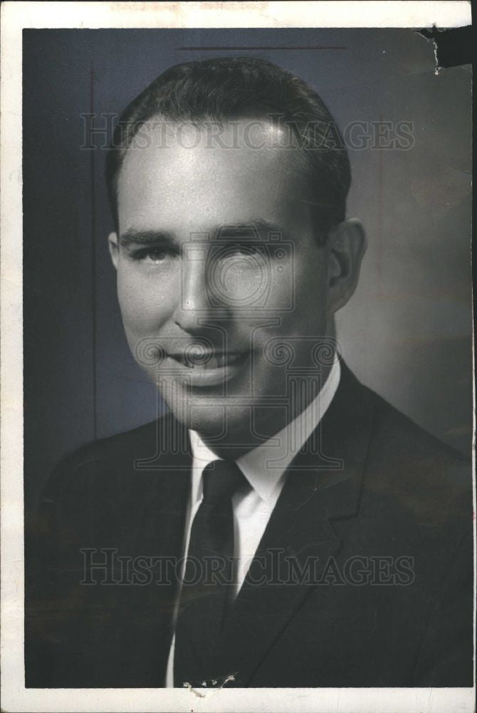 1972 Press Photo Morton Sterling Chief Inspector, APC. - Historic Images