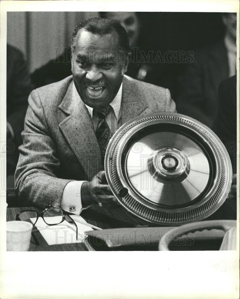 1988 Press Photo Marc Stepp, UAW Vice President - Historic Images