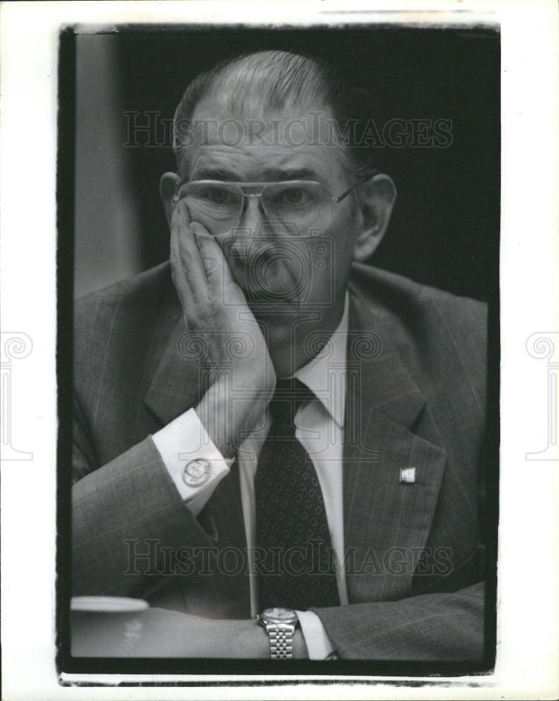 1993 Press Photo Robert Stempel General Motors Chairman - Historic Images