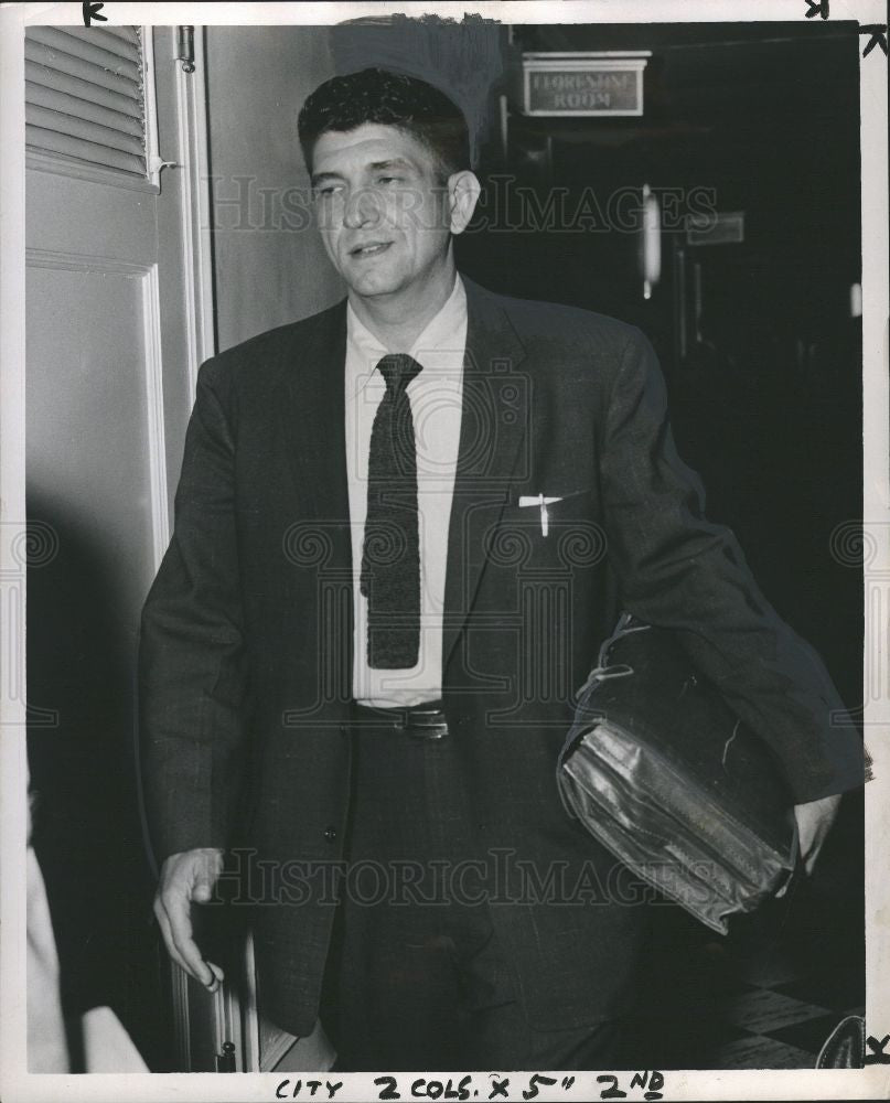 1955 Press Photo Carl Stellato UAW Ford Local president - Historic Images