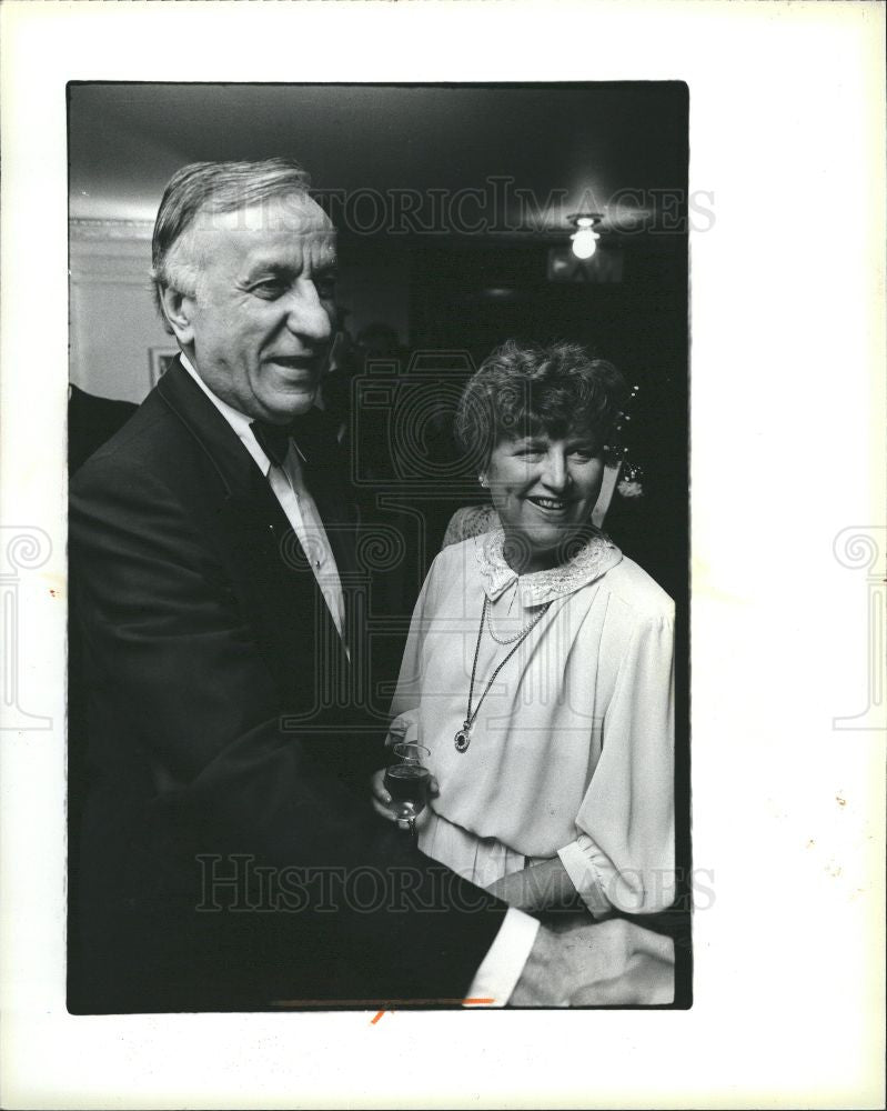 1985 Press Photo caroline roulier Frank Stella painter - Historic Images