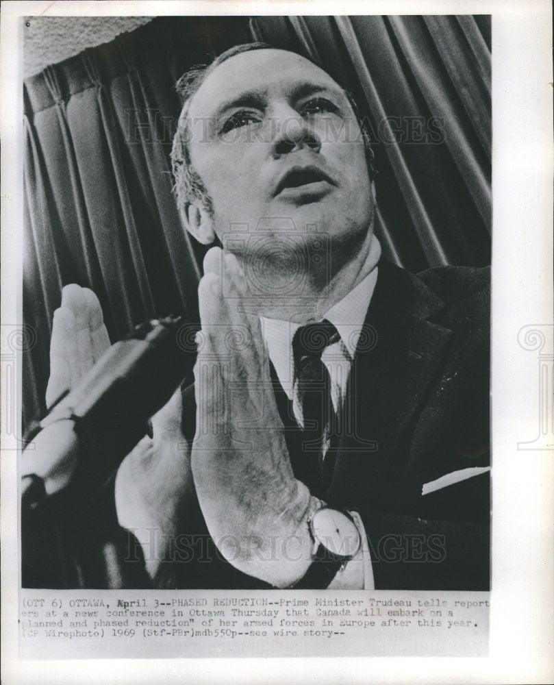 1969 Press Photo Pierre Trudeau Prime Minister Canada - Historic Images