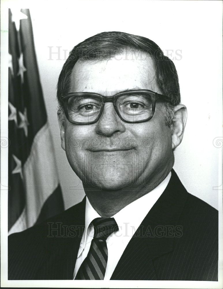 1990 Press Photo Representative Bob Traxler Michigan - Historic Images