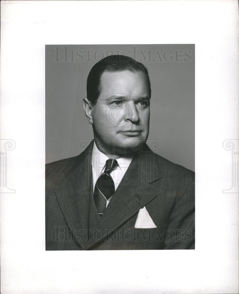 1955 Press Photo Mr.Noble D.Travis, Detroit Trust Compa - Historic Images