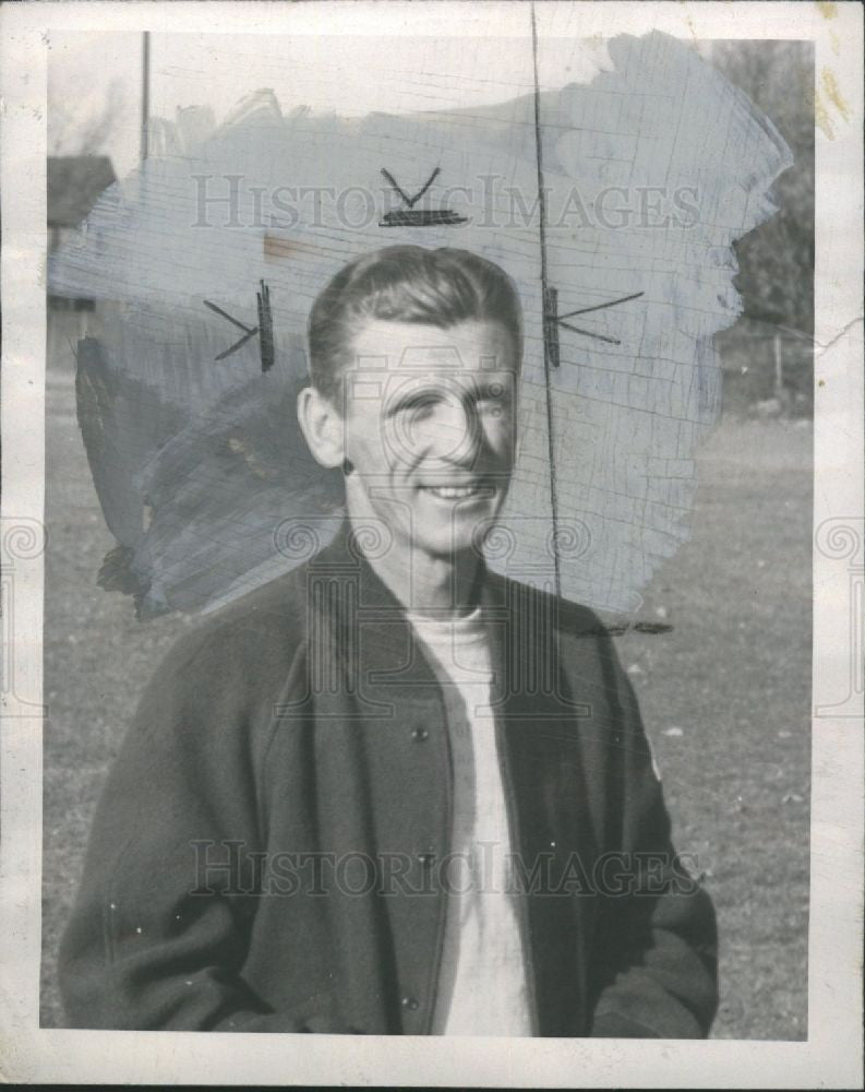 1952 Press Photo Fred Trosko football coach Michigan - Historic Images