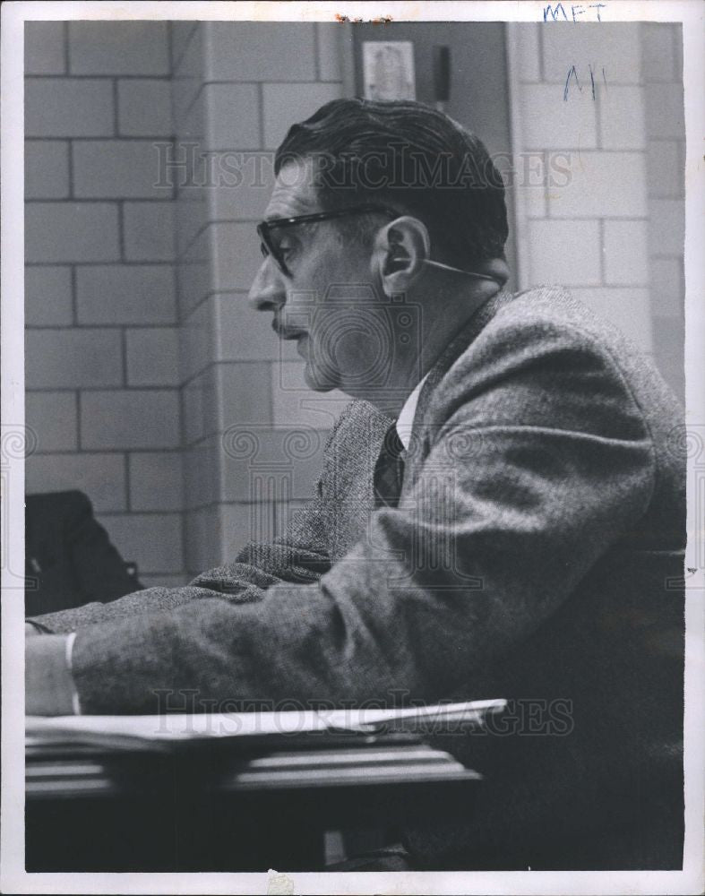 1959 Press Photo William Trombhy Judge - Historic Images