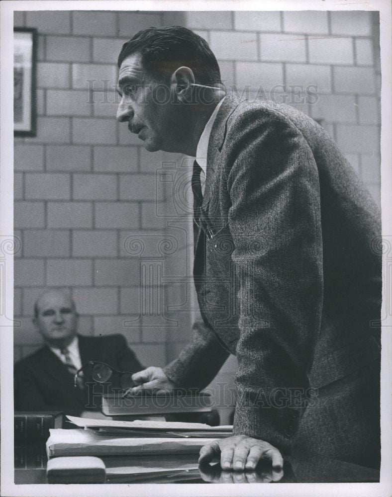 1959 Press Photo Jos Trombly Judge - Historic Images