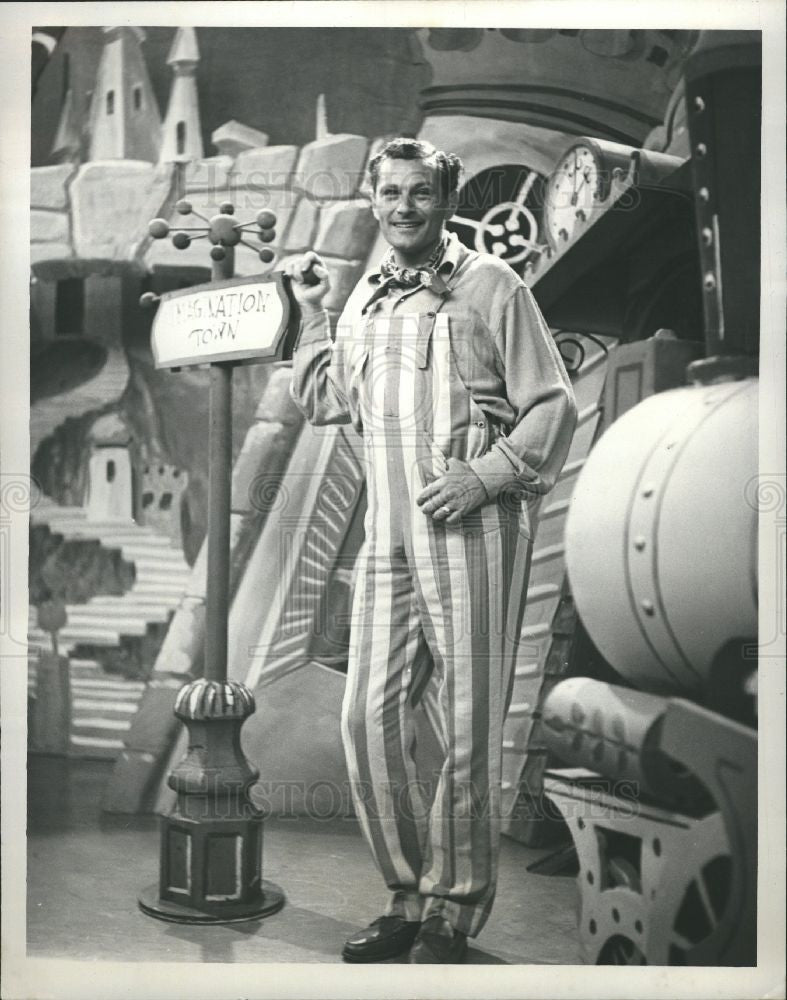 1952 Press Photo Mr. I-Magination television shows. - Historic Images