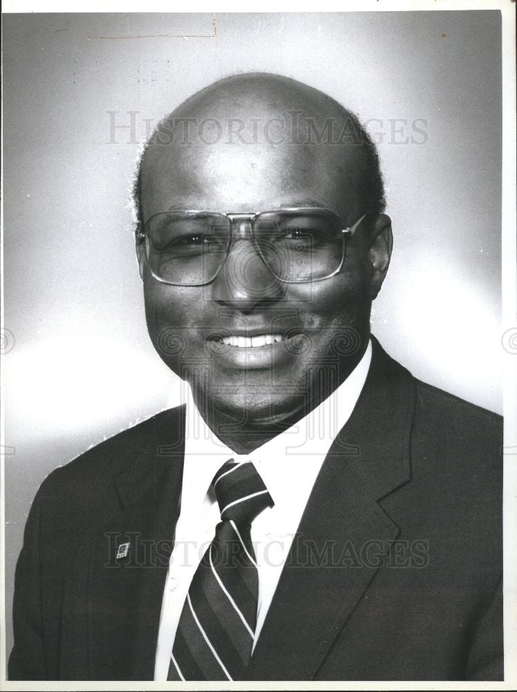 1985 Press Photo Dr. Lucius Tripp Medical Director - Historic Images