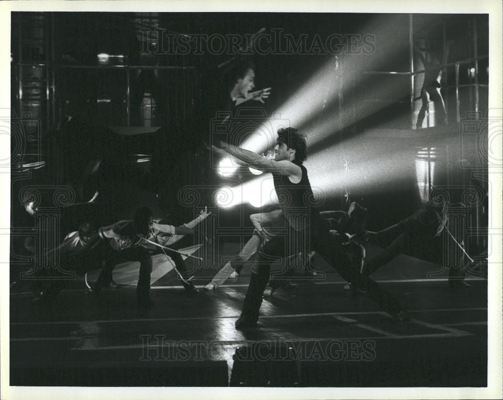 1983 Press Photo John Travolta actor singer dancer film - Historic Images