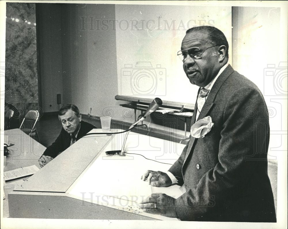 1984 Press Photo Marc Stepp vice president UAW - Historic Images