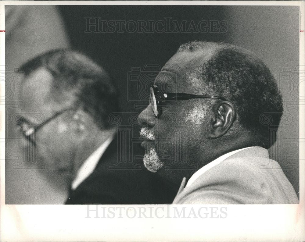 1988 Press Photo Marc Stepp vice president UAW - Historic Images