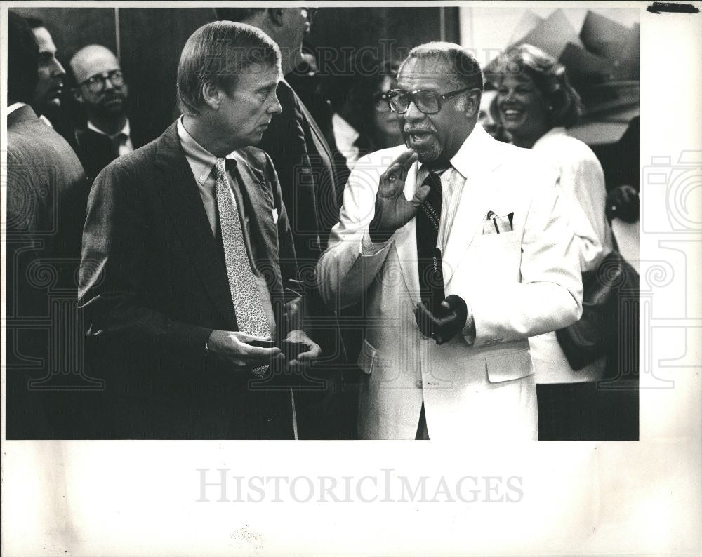 1988 Press Photo Marc Stepp UAW Vice-President - Historic Images