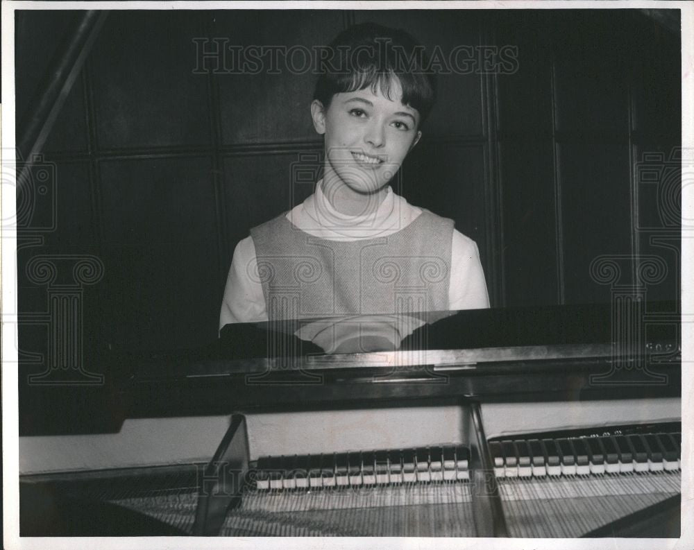 1966 Press Photo Sheila Stephen Musician - Historic Images