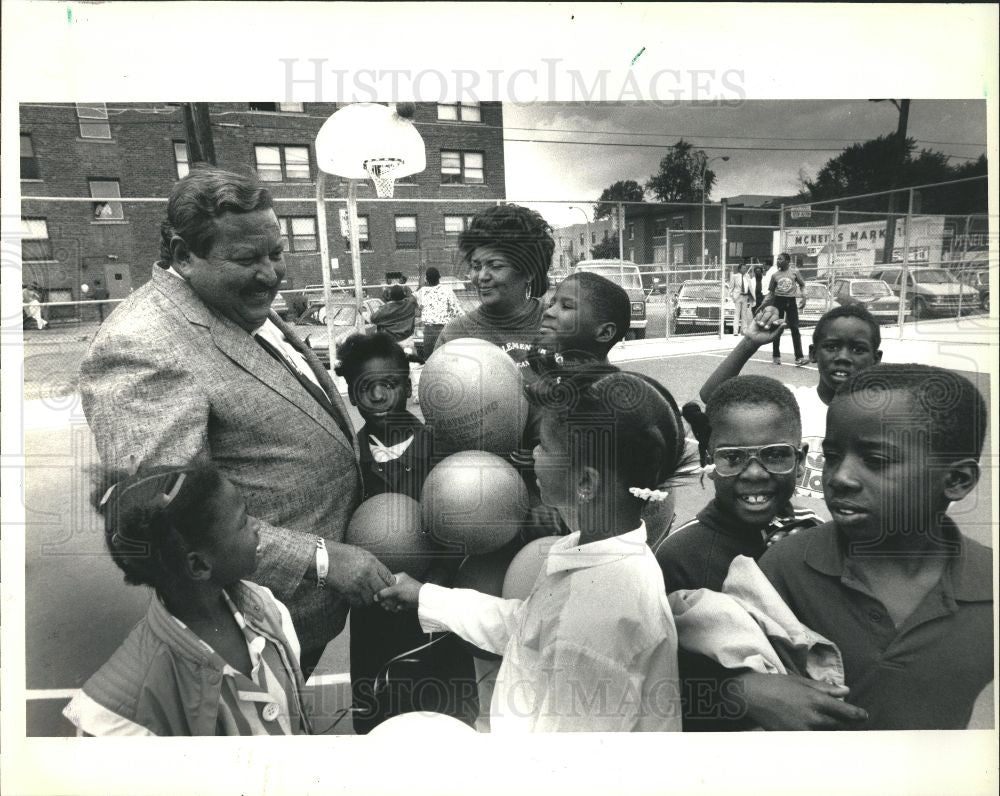 1987 Press Photo Robert Blackwell Mayor - Historic Images