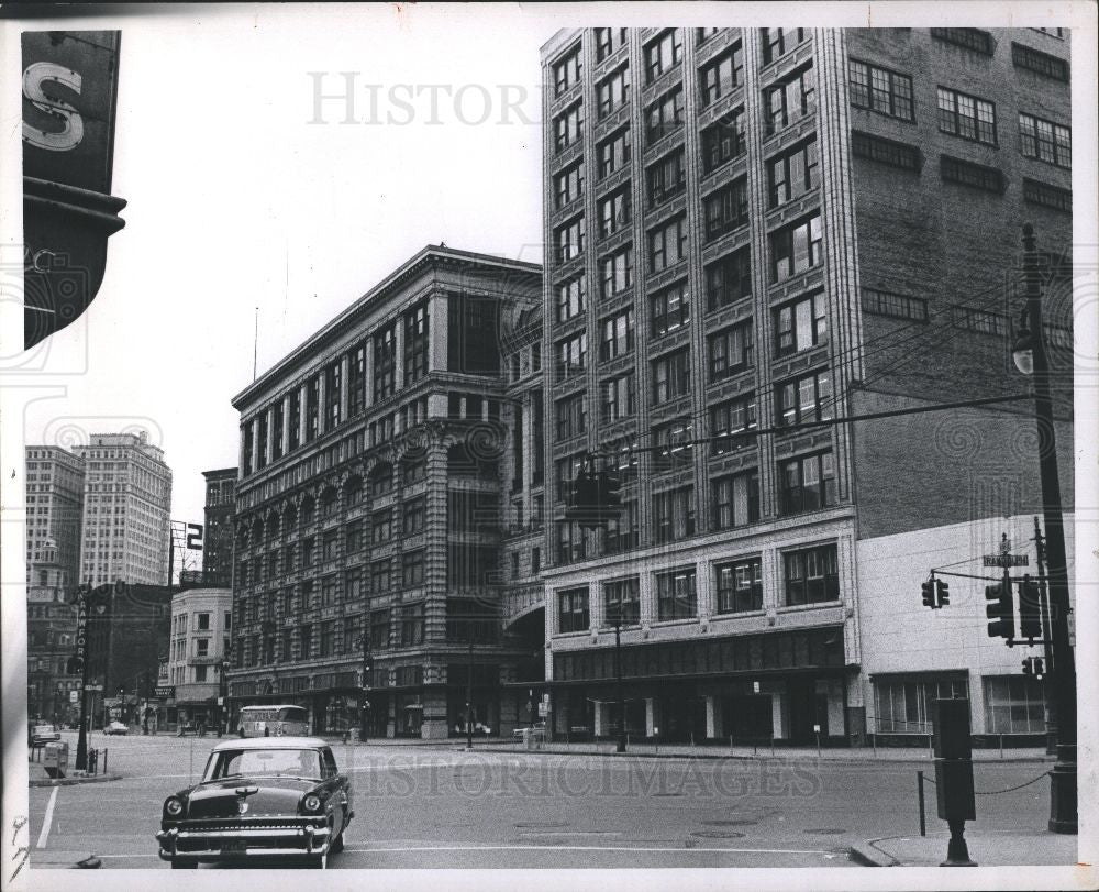 1960 Press Photo Veterax's Adminstration Building - Historic Images