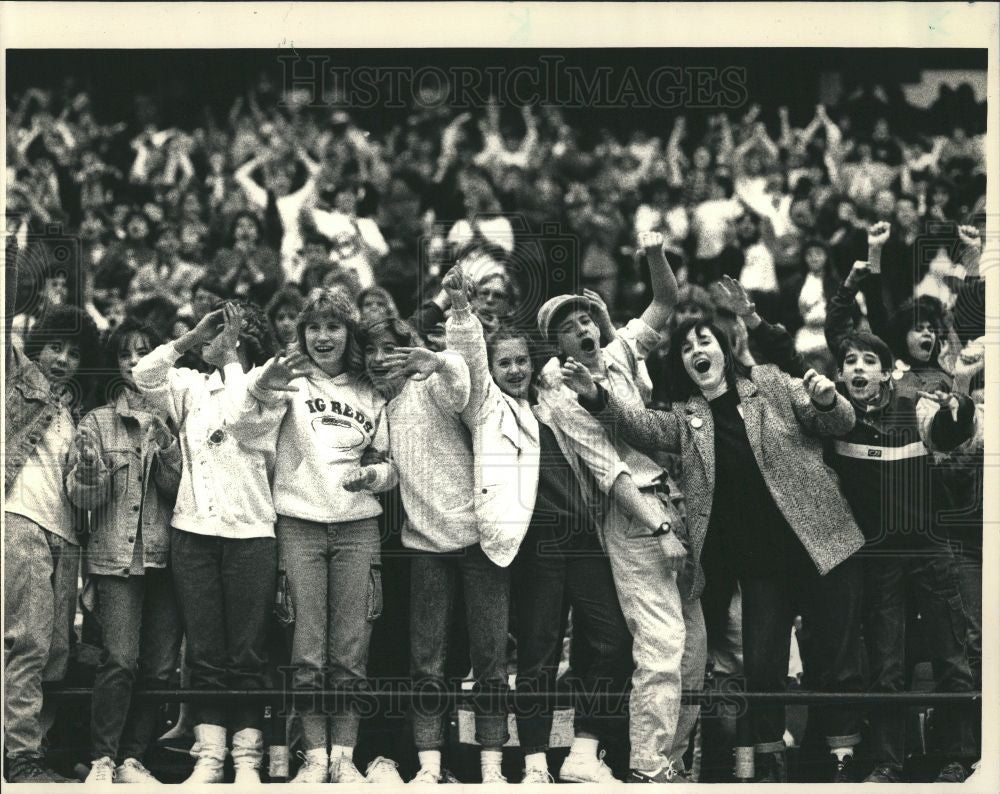 1987 Press Photo rally teens - Historic Images