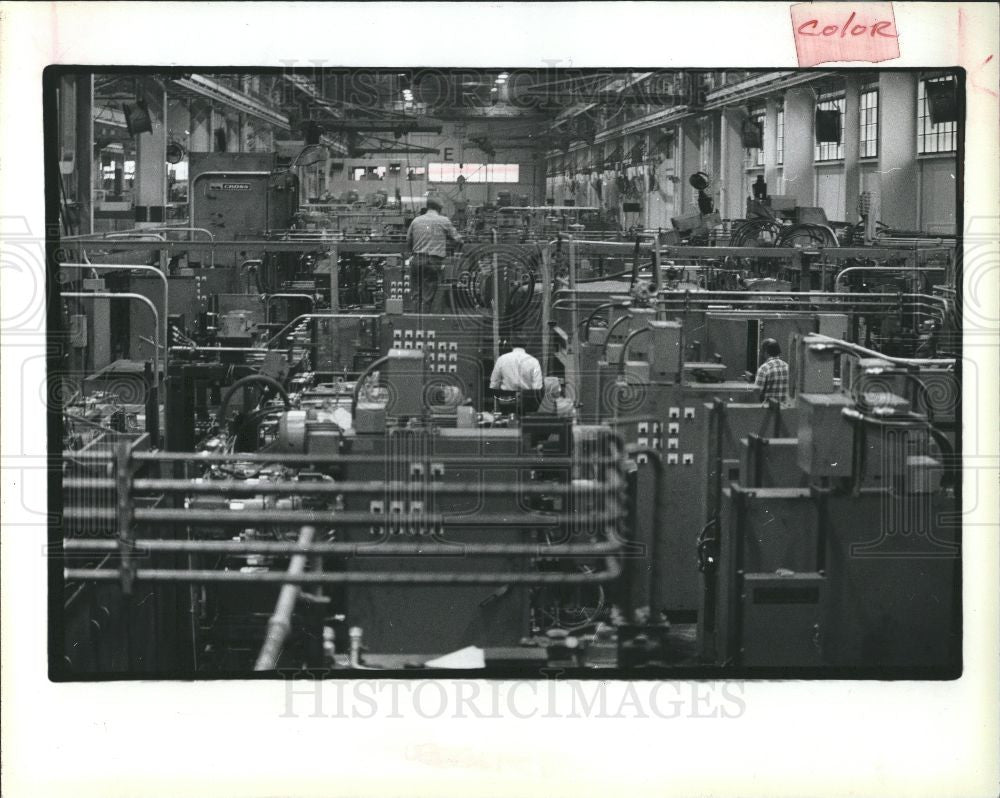 1984 Press Photo Cross & Trecker Corp. - Historic Images