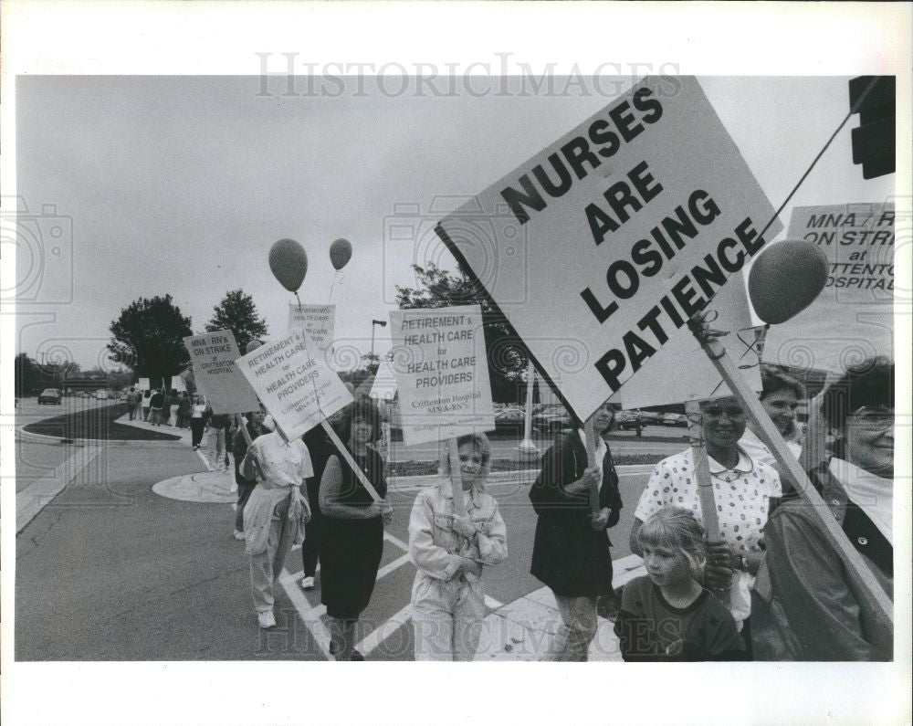 1990 Press Photo Crittendon Hospital - Historic Images