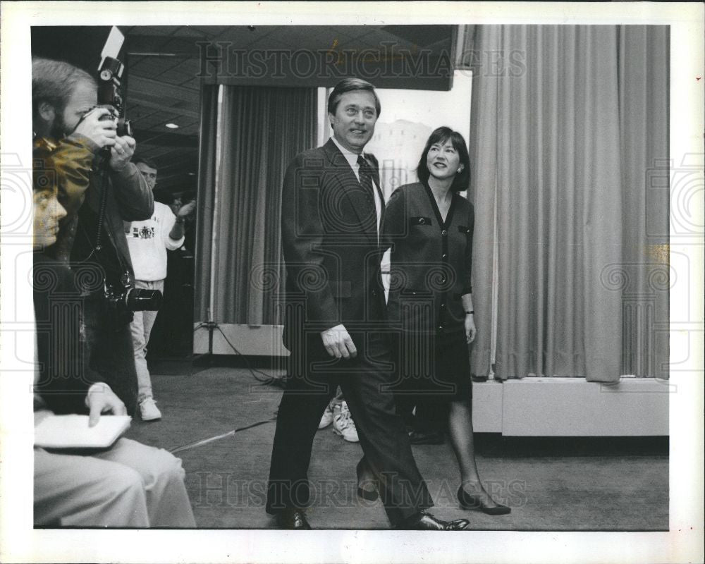 1990 Press Photo James Blanchard Governor - Historic Images