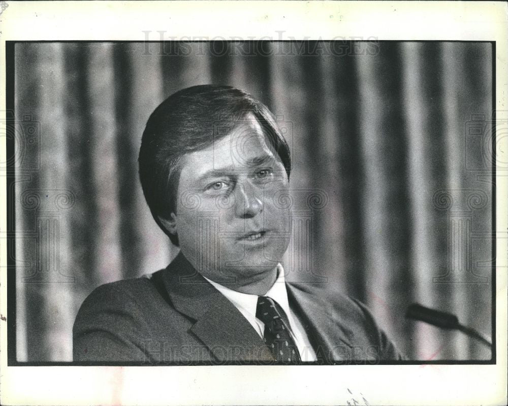 1986 Press Photo Michigan Governor James Jim Blanchard - Historic Images