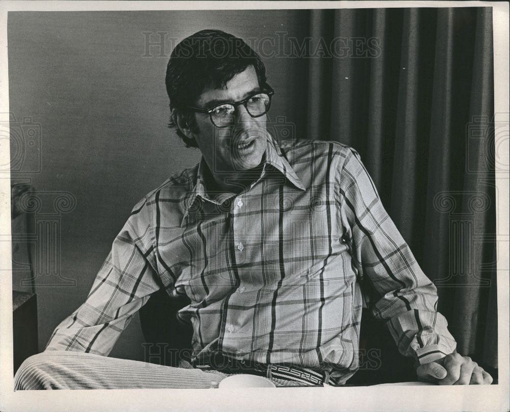1974 Press Photo Michael Tolan Actor - Historic Images