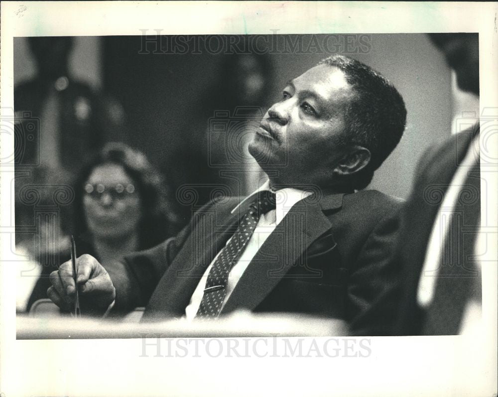 1987 Press Photo DR. JOSE TOMBO, - Historic Images