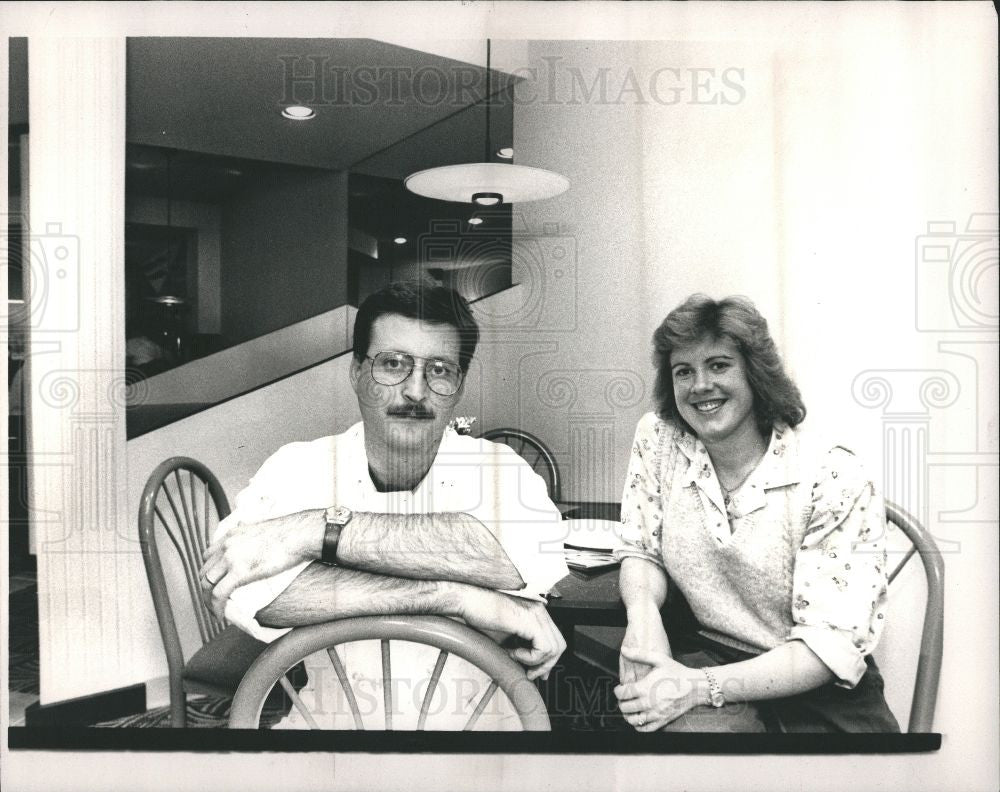 1988 Press Photo Claire Italian restaurant - Historic Images