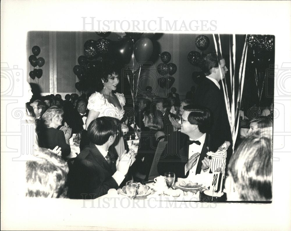 1988 Press Photo Joan Collins - Historic Images