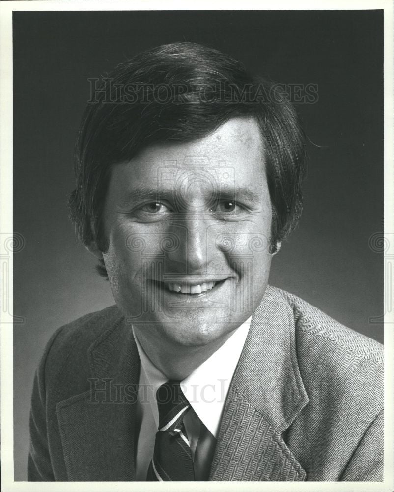 1986 Press Photo TIM COLEMAN BUSINESS REPORTER - Historic Images
