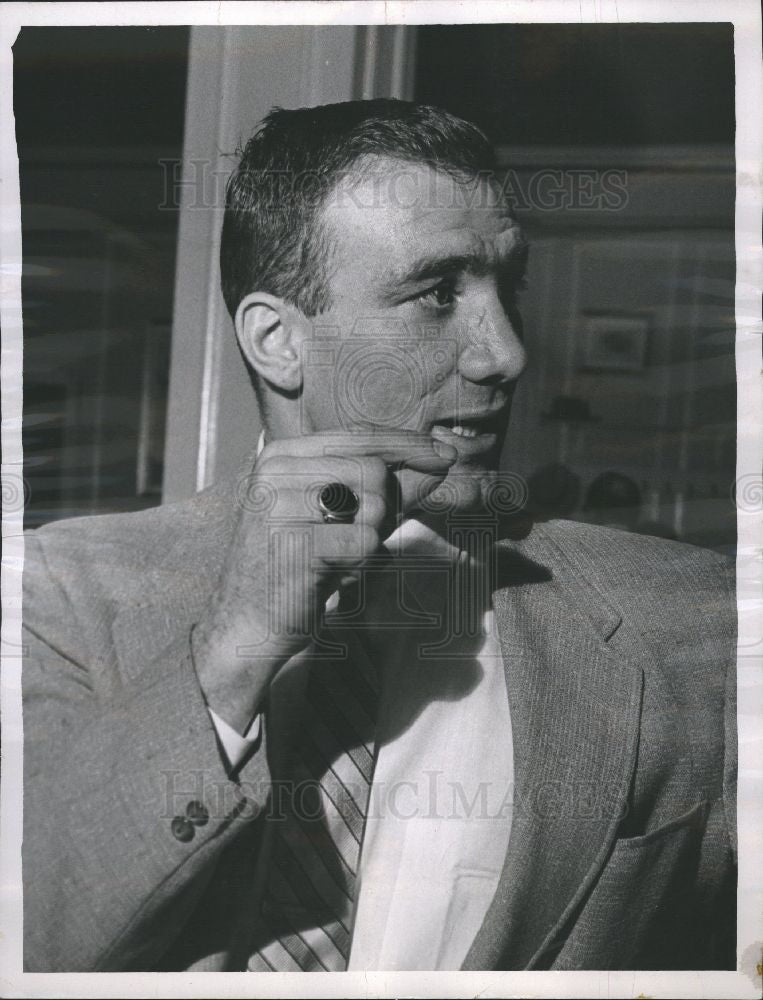 1958 Press Photo Jerry Toppazzini Hockey - Historic Images