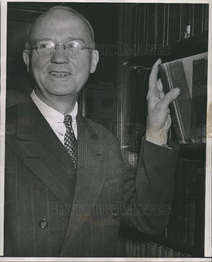 1947 Press Photo Robert Toms, judge, law - Historic Images