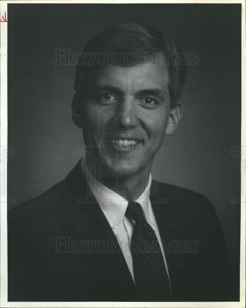 1988 Press Photo Matt Collier Executive Speaker Politic - Historic Images