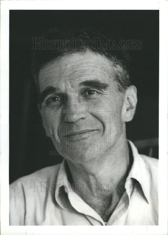 1993 Press Photo Robert Coles Author Harvard Pres PHD - Historic Images