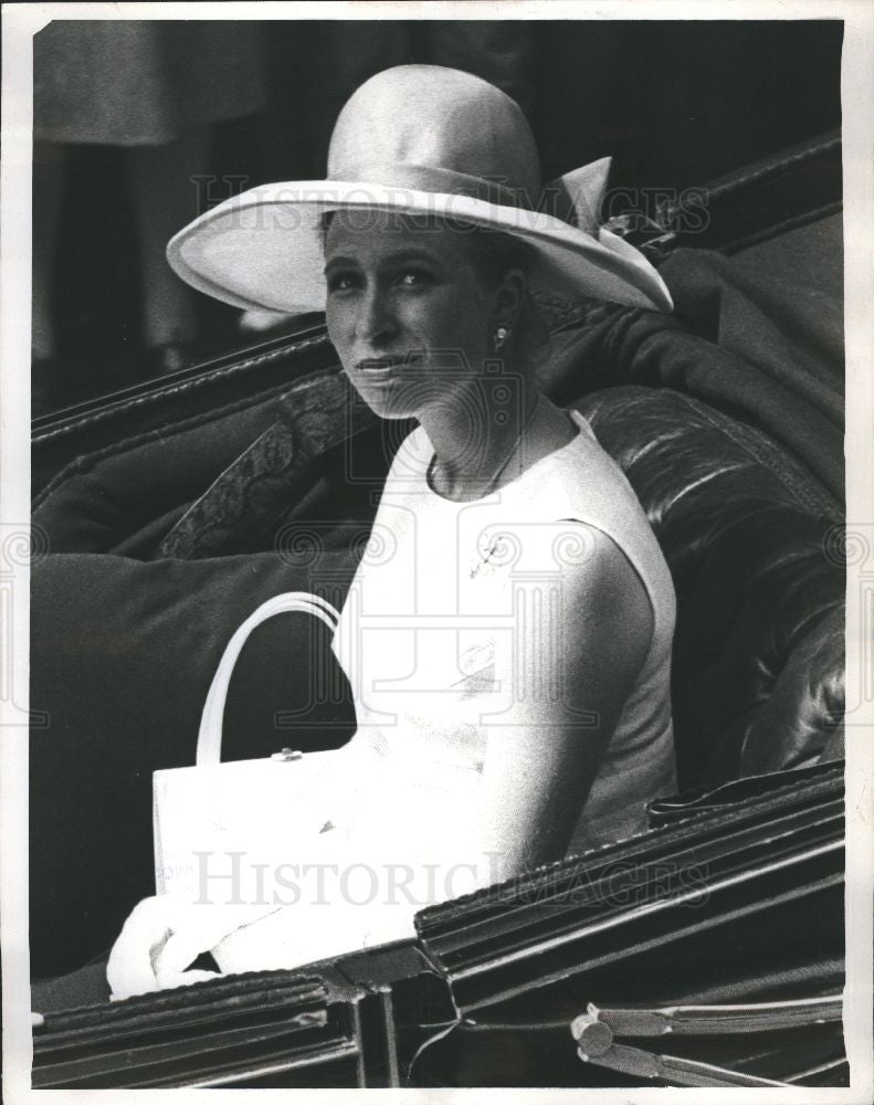 1969 Press Photo Princess Anne British coach bonnet hat - Historic Images