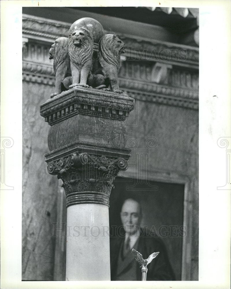 1984 Press Photo Lions symbols of strength and justice - Historic Images