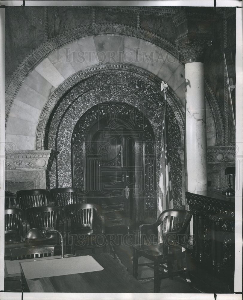 1950 Press Photo Mahogany door - Historic Images