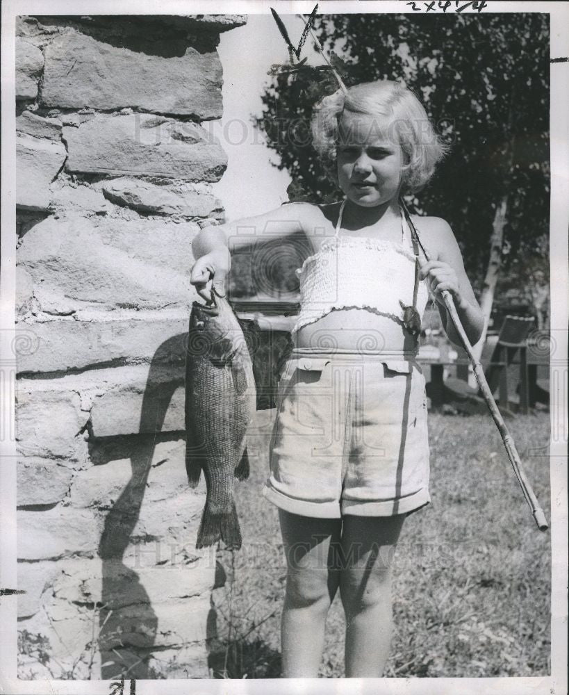 1954 Press Photo fish - Historic Images